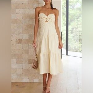 Elegant Cream Strapless Dress